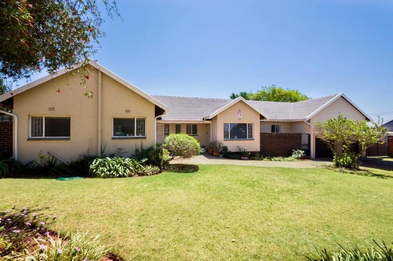 4 Bedroom Property for Sale in Alberante Gauteng