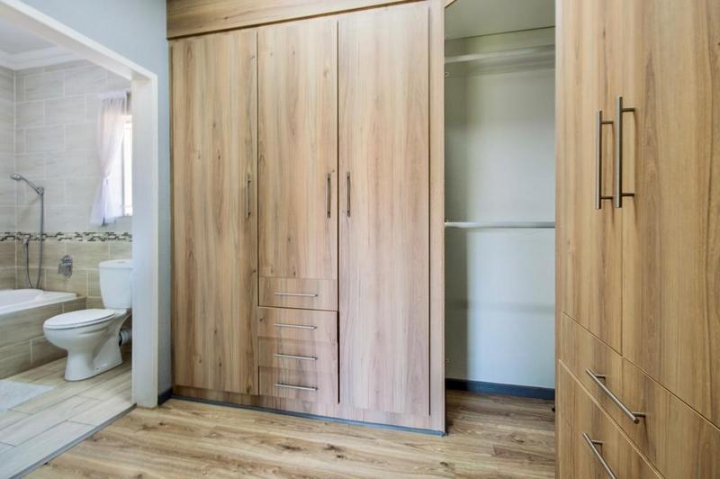 4 Bedroom Property for Sale in Alberante Gauteng