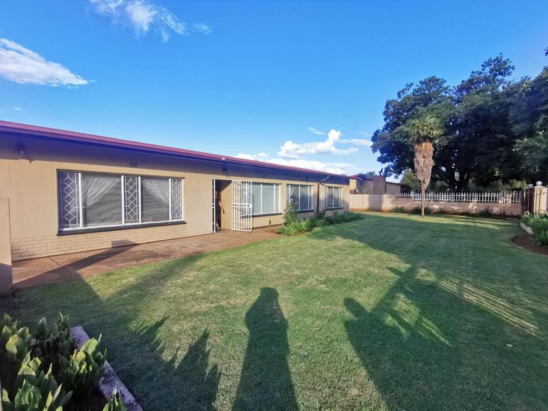 4 Bedroom Property for Sale in Meyerton Central Gauteng