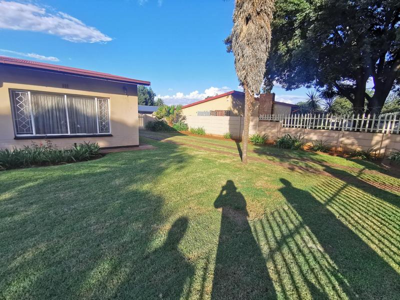 4 Bedroom Property for Sale in Meyerton Central Gauteng