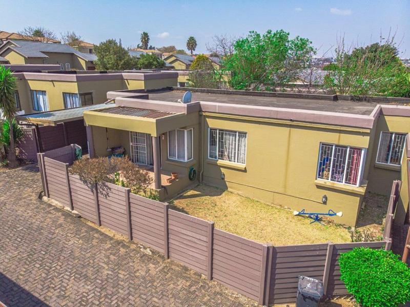 3 Bedroom Property for Sale in Halfway Gardens Gauteng