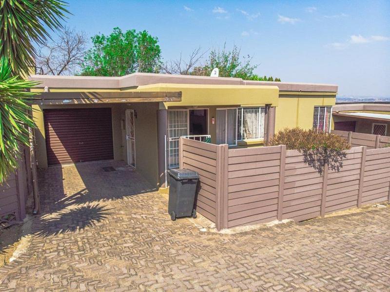 3 Bedroom Property for Sale in Halfway Gardens Gauteng