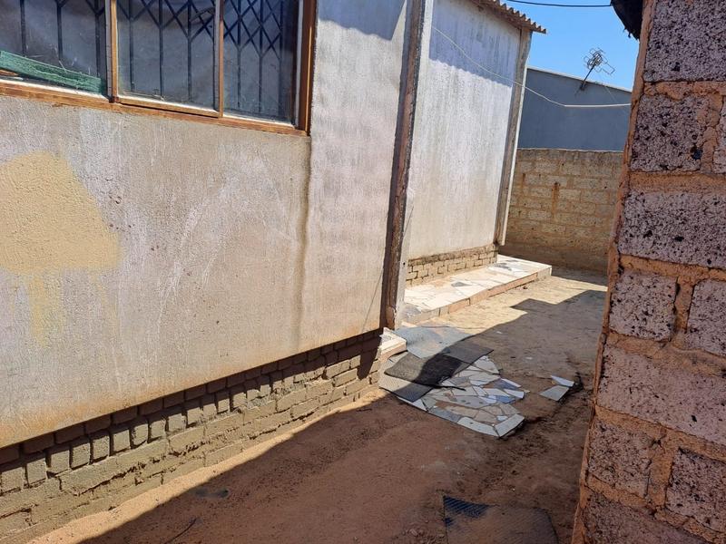 2 Bedroom Property for Sale in Kaalfontein Gauteng