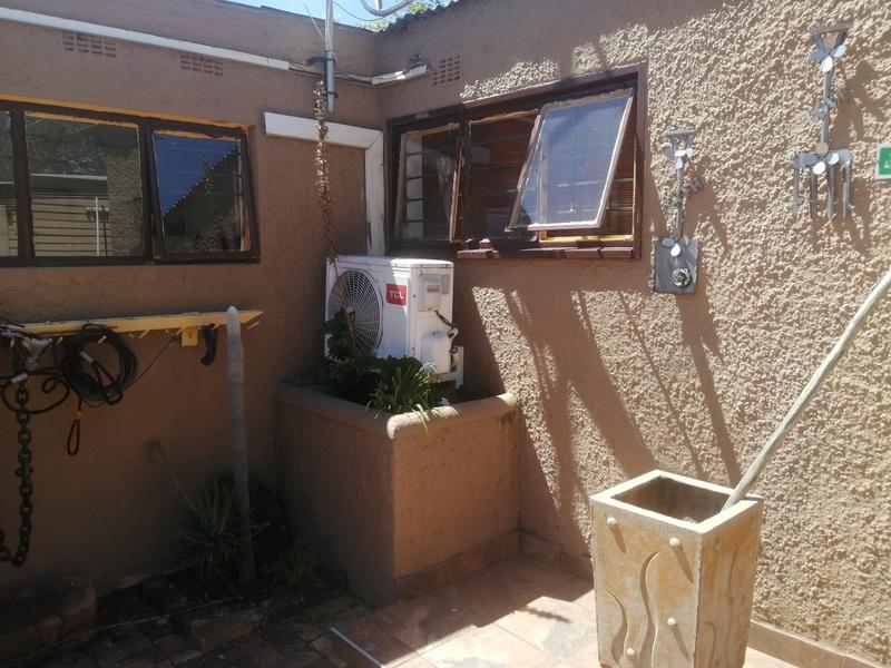 3 Bedroom Property for Sale in Vanderbijlpark CW 5 Gauteng