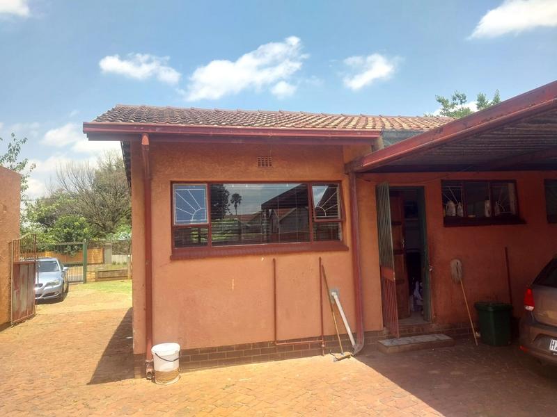 3 Bedroom Property for Sale in Olifantsfontein Gauteng