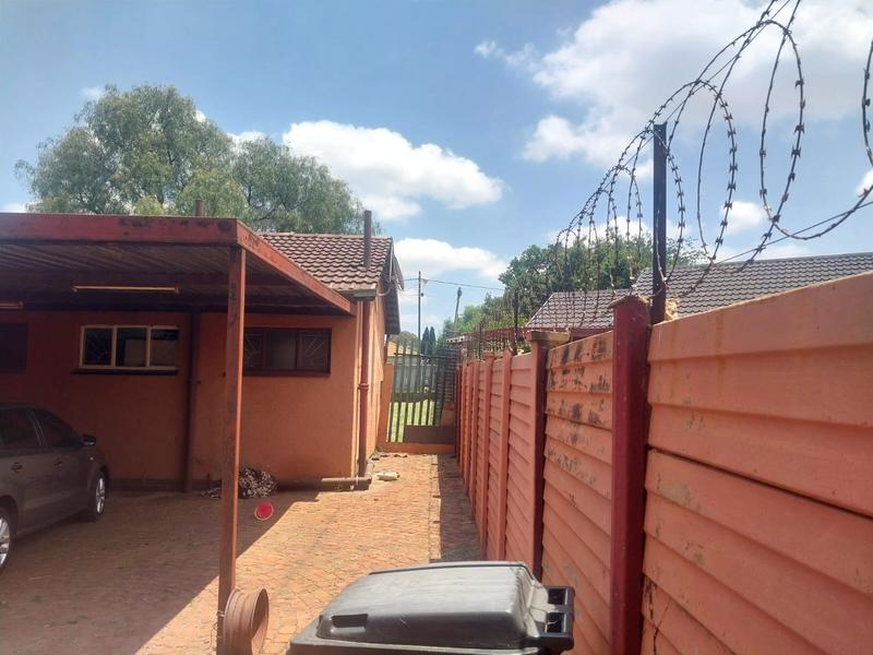 3 Bedroom Property for Sale in Olifantsfontein Gauteng