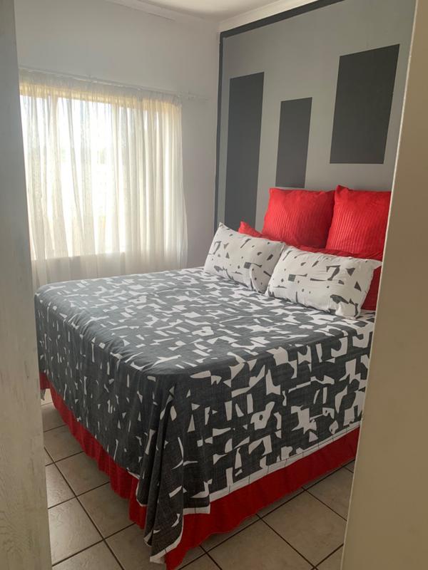 2 Bedroom Property for Sale in Dawn Park Gauteng