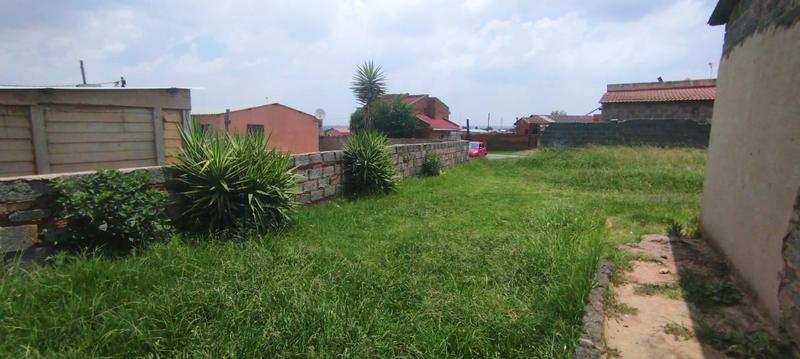 2 Bedroom Property for Sale in Daveyton Gauteng