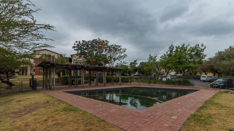 1 Bedroom Property for Sale in Jackal Creek Golf Estate Gauteng