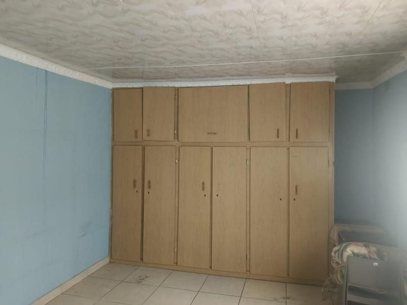 To Let 2 Bedroom Property for Rent in Moseleke East Gauteng