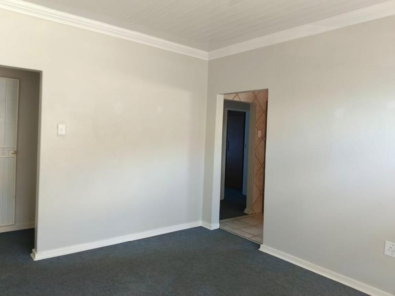 To Let 3 Bedroom Property for Rent in Greenhills Gauteng