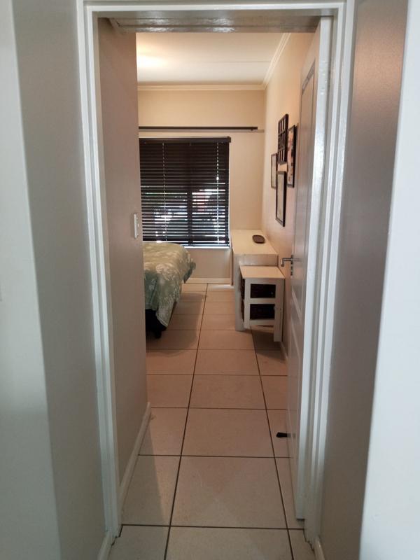 2 Bedroom Property for Sale in Greenstone Hill Gauteng