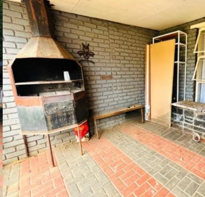 4 Bedroom Property for Sale in Henley on Klip Gauteng