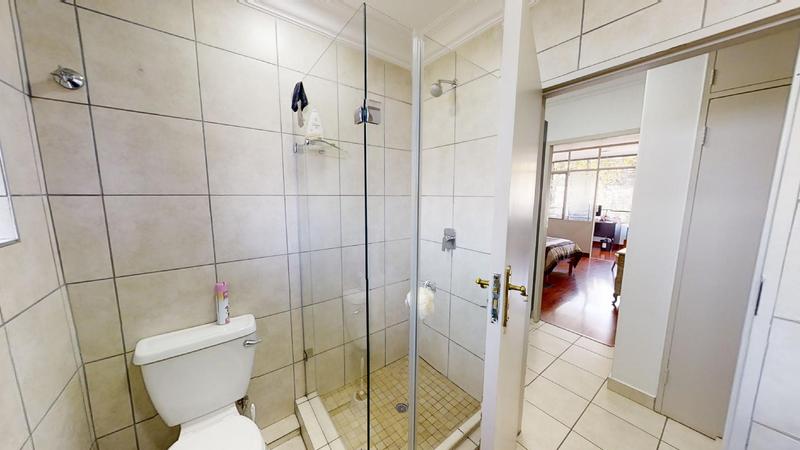 1 Bedroom Property for Sale in Elarduspark Gauteng