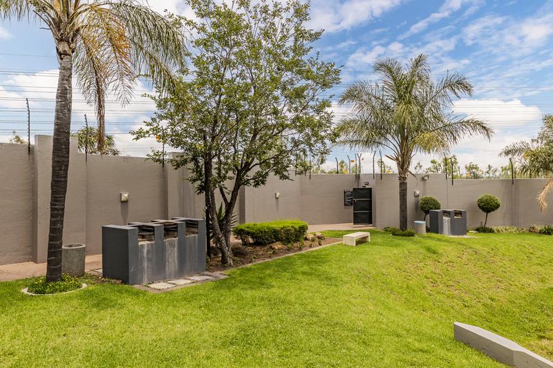 1 Bedroom Property for Sale in Barbeque Downs Gauteng