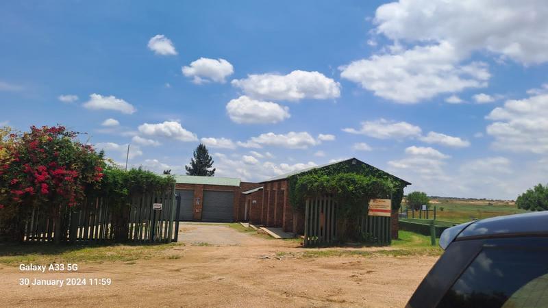 To Let commercial Property for Rent in Laezonia Gauteng