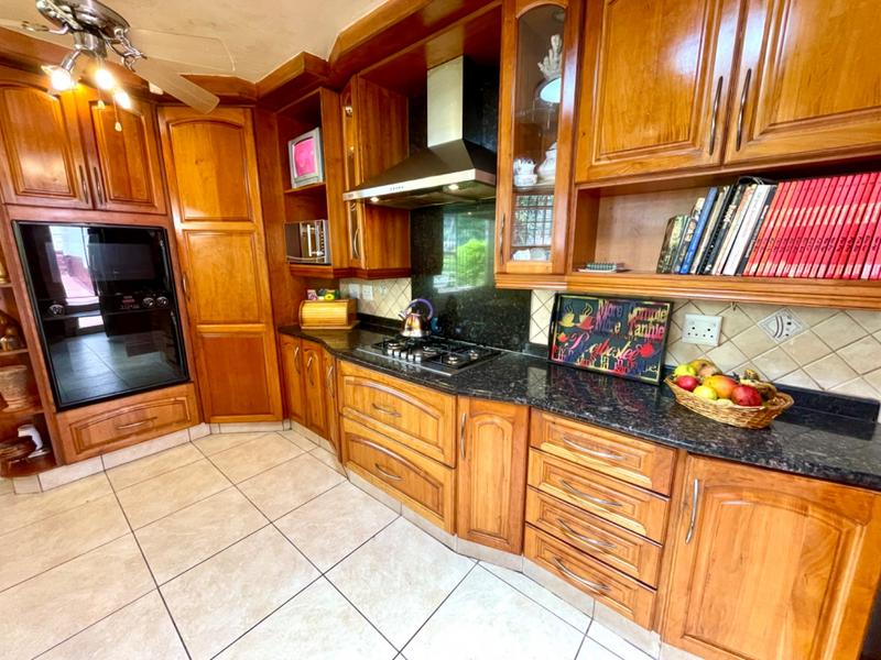 6 Bedroom Property for Sale in Noordheuwel Gauteng