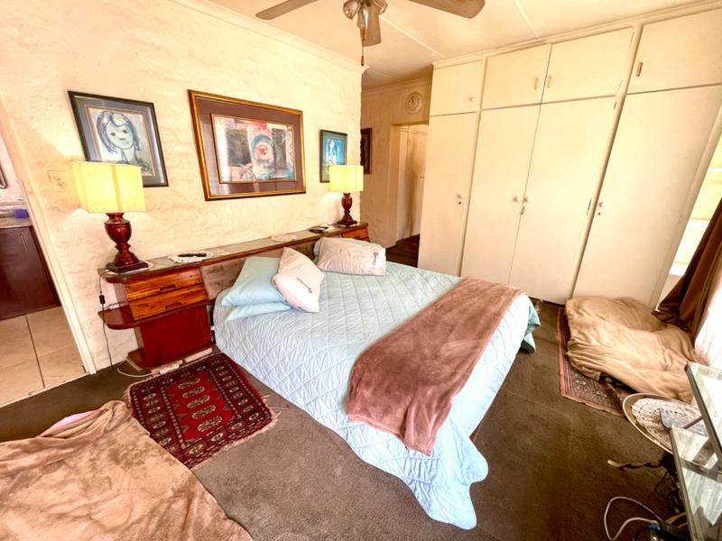 6 Bedroom Property for Sale in Noordheuwel Gauteng