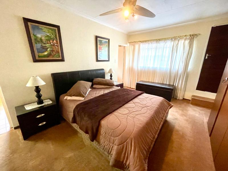 6 Bedroom Property for Sale in Noordheuwel Gauteng