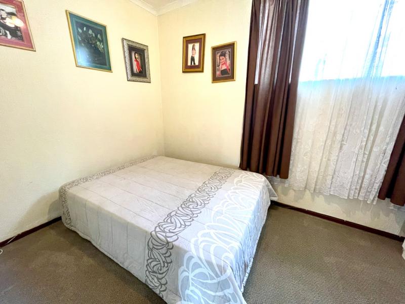 6 Bedroom Property for Sale in Noordheuwel Gauteng