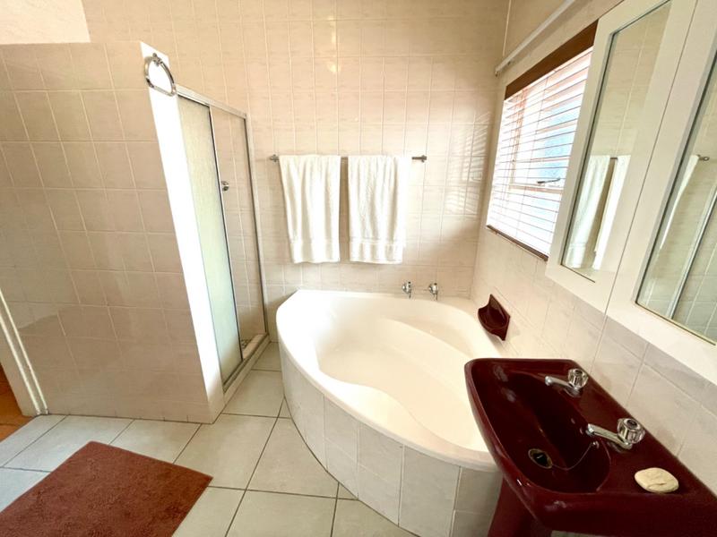 6 Bedroom Property for Sale in Noordheuwel Gauteng