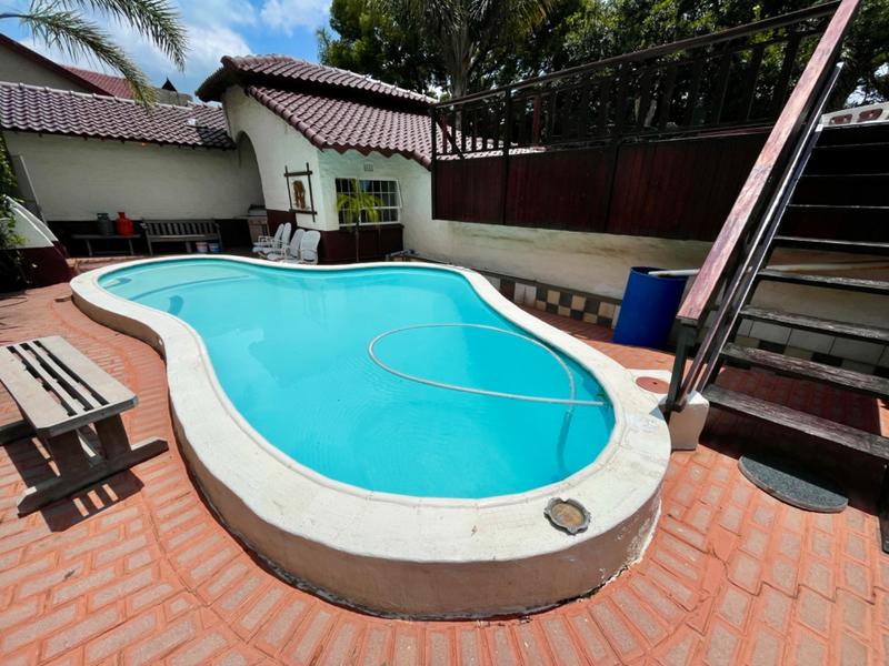 6 Bedroom Property for Sale in Noordheuwel Gauteng