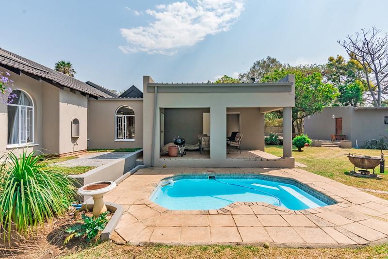 4 Bedroom Property for Sale in Magaliessig Gauteng