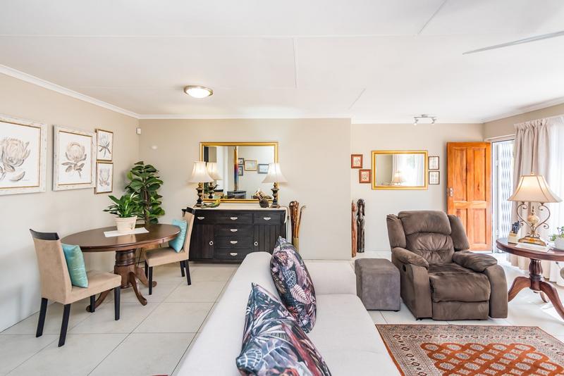 4 Bedroom Property for Sale in Magaliessig Gauteng