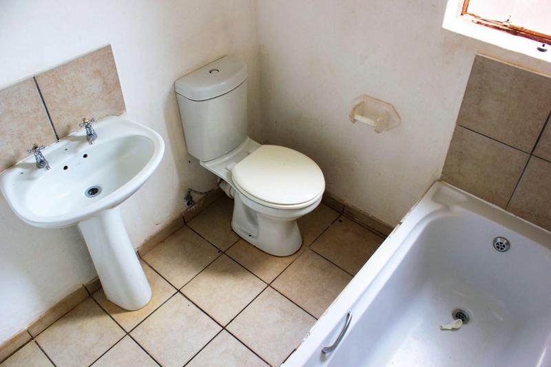 2 Bedroom Property for Sale in Dawn Park Gauteng