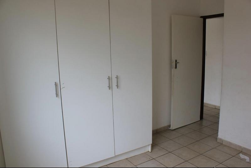 2 Bedroom Property for Sale in Dawn Park Gauteng