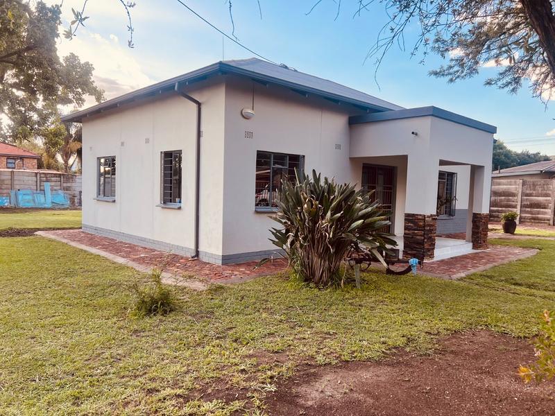 2 Bedroom Property for Sale in Rietfontein Gauteng
