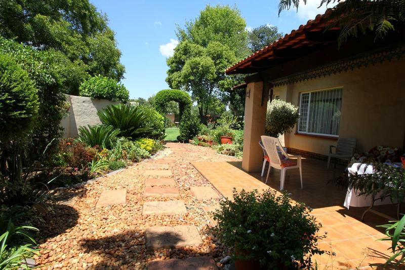 4 Bedroom Property for Sale in Eldoraigne Gauteng