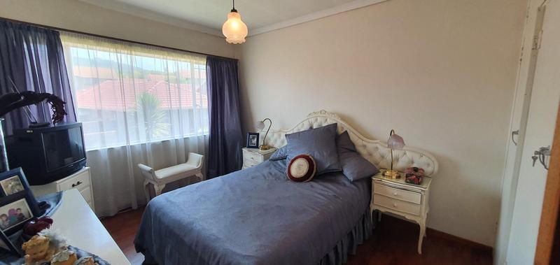 3 Bedroom Property for Sale in Faerie Glen Gauteng