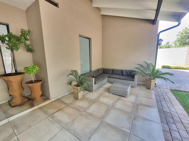 5 Bedroom Property for Sale in Golf Park Gauteng