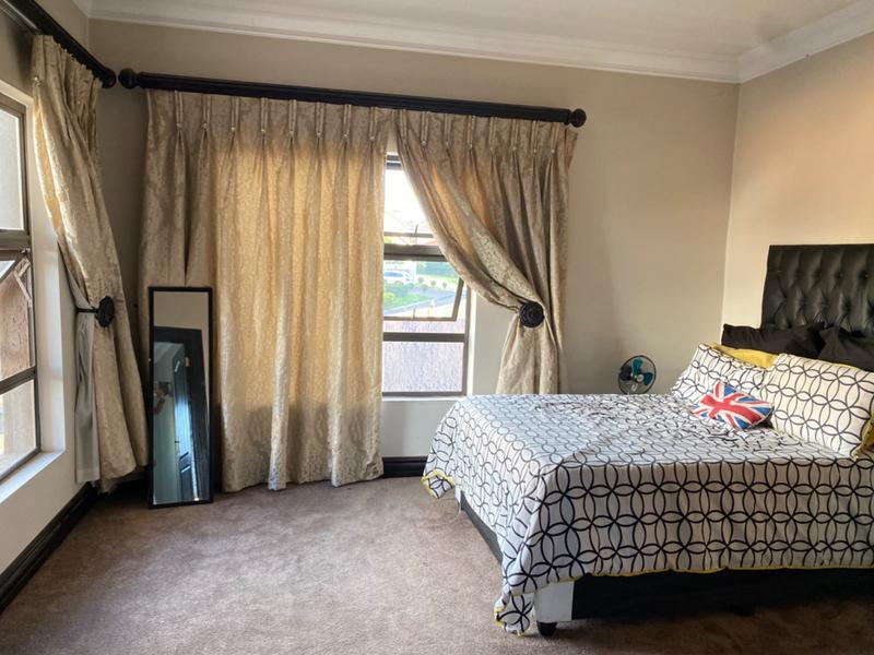 5 Bedroom Property for Sale in Eldo Meadows Gauteng