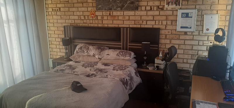 3 Bedroom Property for Sale in Carletonville Gauteng