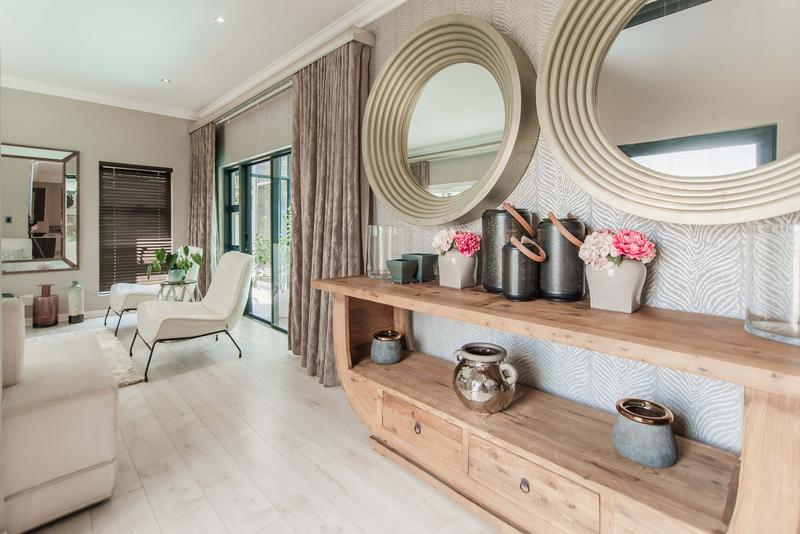 5 Bedroom Property for Sale in Copperleaf Estate Gauteng