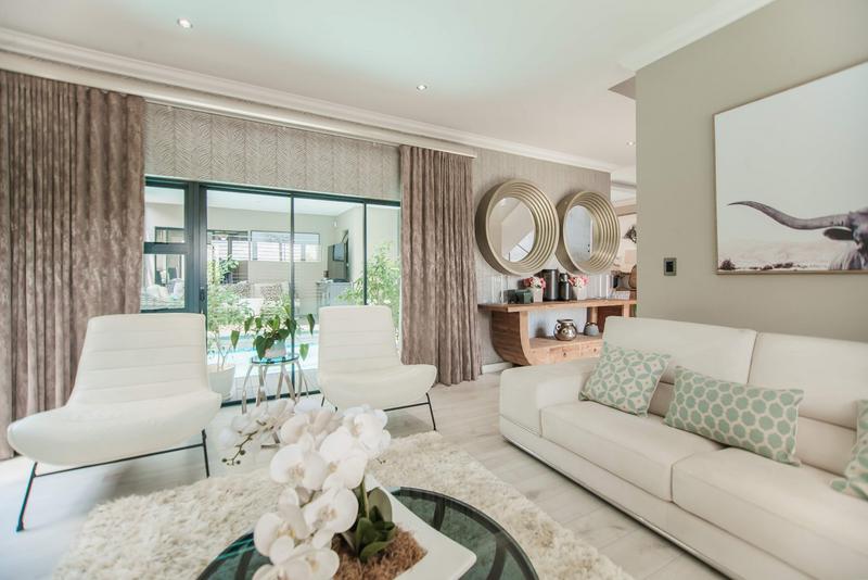 5 Bedroom Property for Sale in Copperleaf Estate Gauteng