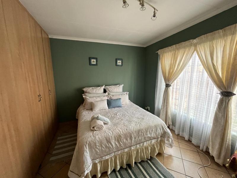 2 Bedroom Property for Sale in Bronkhorst Bay Gauteng