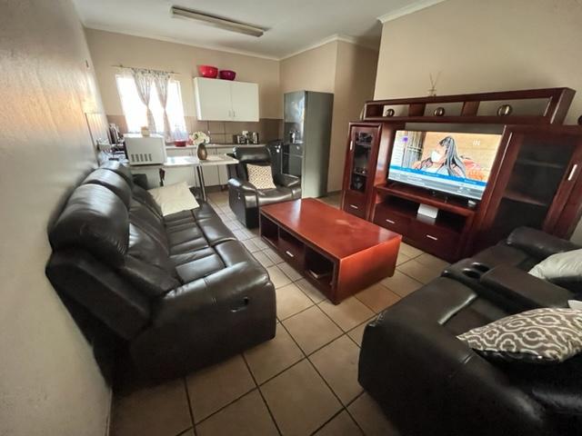 2 Bedroom Property for Sale in Kempton Park Gauteng