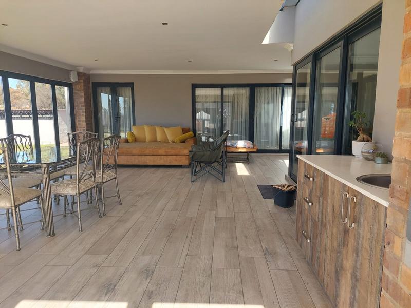 5 Bedroom Property for Sale in Randfontein Gauteng