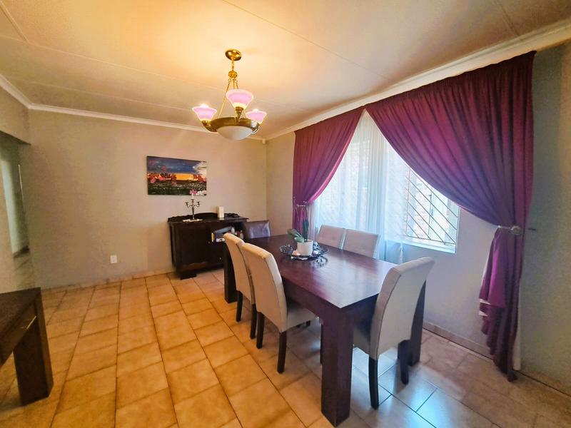 3 Bedroom Property for Sale in Heuweloord Gauteng