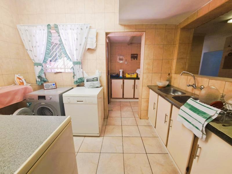 3 Bedroom Property for Sale in Heuweloord Gauteng