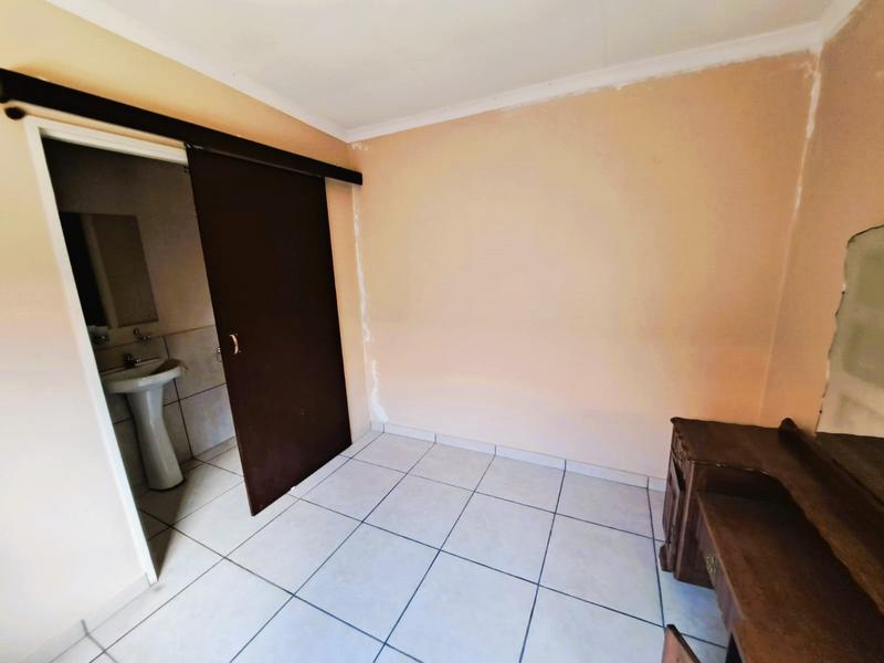3 Bedroom Property for Sale in Heuweloord Gauteng