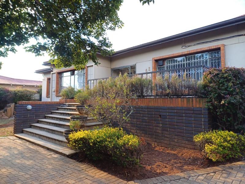 4 Bedroom Property for Sale in Farrarmere Gauteng