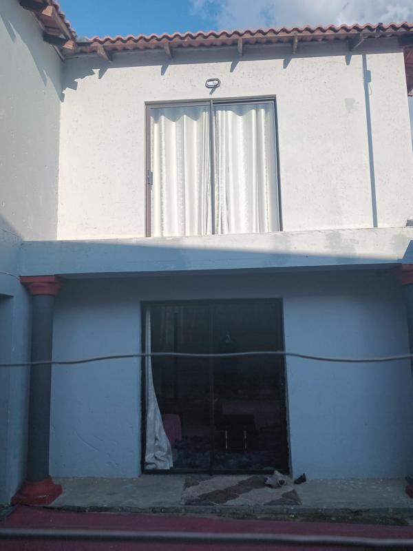 4 Bedroom Property for Sale in Olievenhoutbosch Gauteng