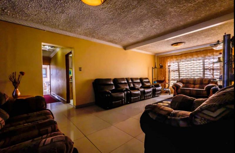 6 Bedroom Property for Sale in Lenasia South Gauteng