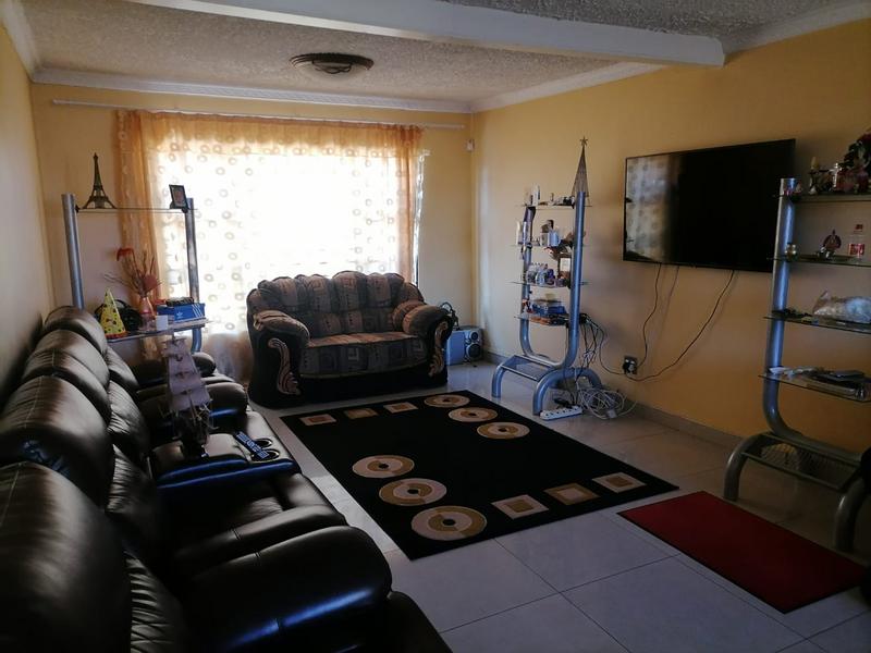 6 Bedroom Property for Sale in Lenasia South Gauteng