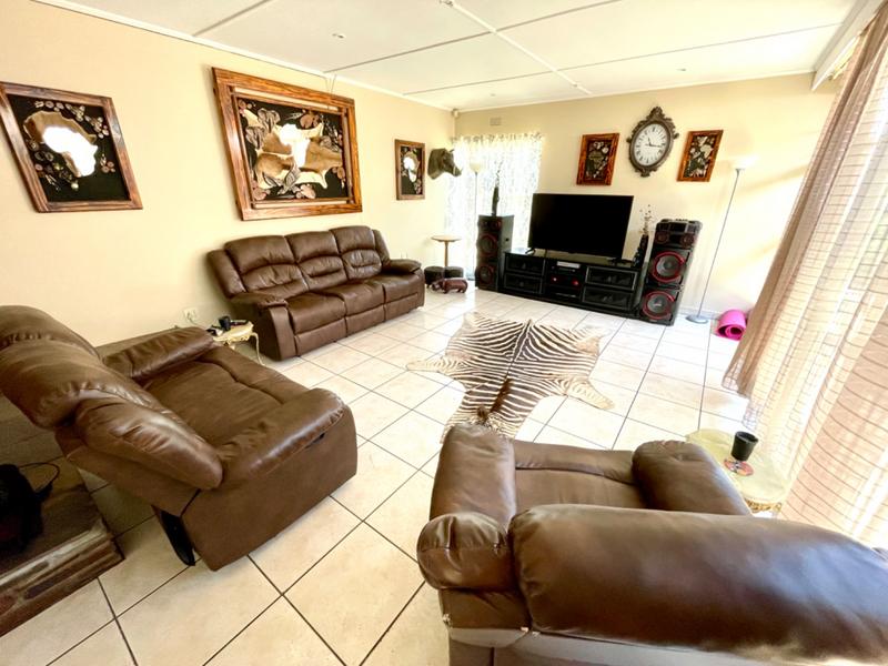 4 Bedroom Property for Sale in Noordheuwel Gauteng
