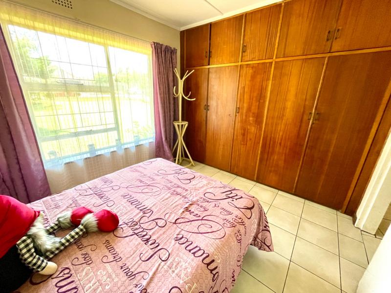 4 Bedroom Property for Sale in Noordheuwel Gauteng